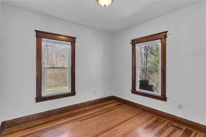 2450 Pleuchel Rd, Pittsburgh, PA 15143 - Photo 17