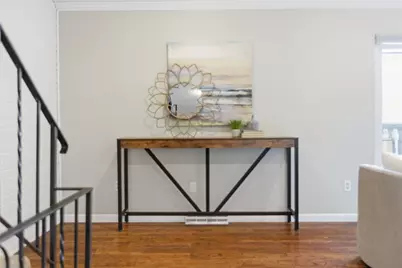 211 Thornberry Dr, Ross Twp, PA 15237 - Photo 5