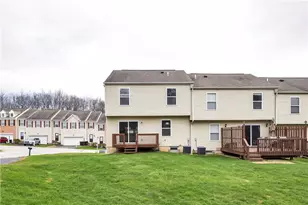 6442 Lindsey Ln, Murrysville, PA 15632 - Photo 5