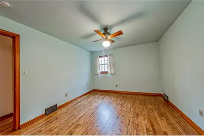 101 McKelvey Ave, Pittsburgh, PA 15218 - Photo 9