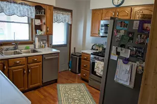 2525 7th Ave, Beaver Falls, PA 15010 - Photo 3