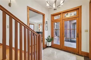 1063 Parkview Blvd, Pittsburgh, PA 15217 - Photo 3