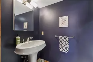 1063 Parkview Blvd, Pittsburgh, PA 15217 - Photo 27