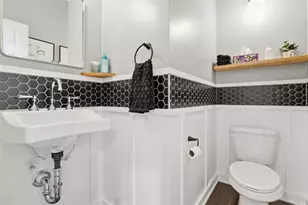 424 Patriot Dr, Collier Township, PA 15106 - Photo 17