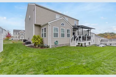 424 Patriot Dr, Collier Township, PA 15106 - Photo 3