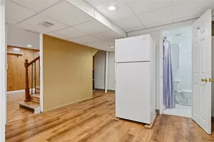 214 Governor Dr, Pittsburgh, PA 15101 - Photo 17