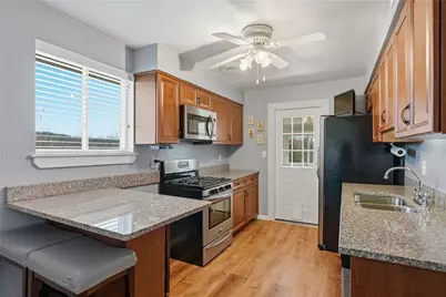 214 Governor Dr, Pittsburgh, PA 15101 - Photo 5