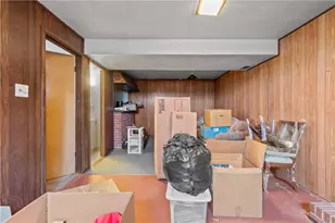 124 Preston Dr, North Braddock, PA 15104 - Photo 21