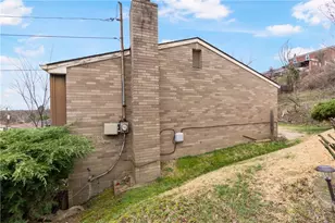 124 Preston Dr, North Braddock, PA 15104 - Photo 3