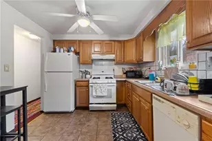 124 Preston Dr, North Braddock, PA 15104 - Photo 9