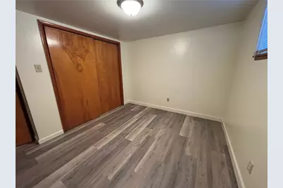 1195 Lynn St #6, Hopewell Township, PA 15001 - Photo 7