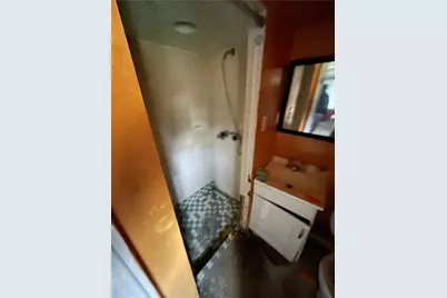 609 Hays Ave, Pittsburgh, PA 15210 - Photo 13