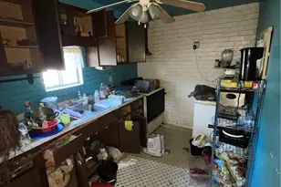 609 Hays Ave, Pittsburgh, PA 15210 - Photo 3