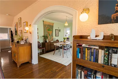 6673 Kinsman Rd, Pittsburgh, PA 15217 - Photo 5