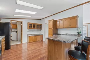 20 W Rock Lake Ct, Jackson Township, PA 16063 - Photo 9