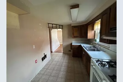 1235 Clifton Road, Bethel Park, PA 15102 - Photo 9