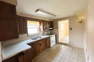 1235 Clifton Rd, Bethel Park, PA 15102 - Photo 9