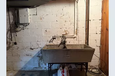 1209 Airedale Dr, Bethel Park, PA 15102 - Photo 23