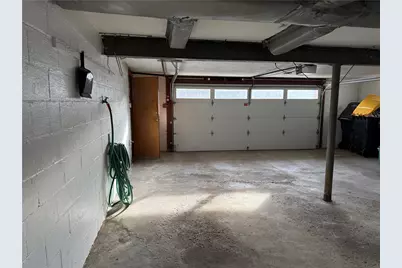 1209 Airedale Dr, Bethel Park, PA 15102 - Photo 27