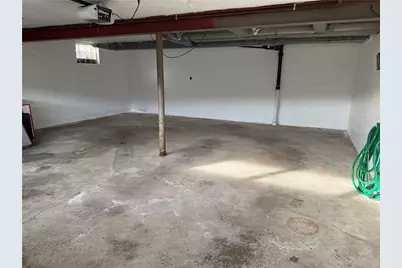 1209 Airedale Dr, Bethel Park, PA 15102 - Photo 29