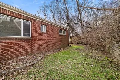 1209 Airedale Dr, Bethel Park, PA 15102 - Photo 31