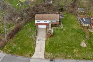 1209 Airedale Dr, Bethel Park, PA 15102 - Photo 37