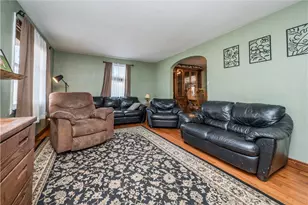 556 Highview Rd, Baldwin Twp, PA 15234 - Photo 9