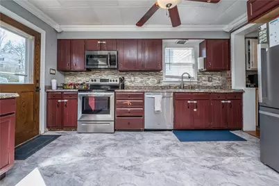 556 Highview Rd, Baldwin Twp, PA 15234 - Photo 13