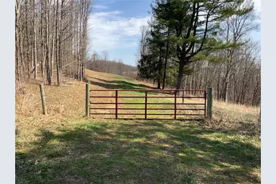 860 Mounts Rd, South Franklin, PA 15301 - Photo 1