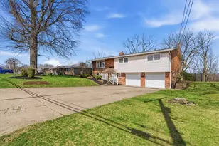 611 Longvue Dr, Canonsburg, PA 15342 - Photo 3