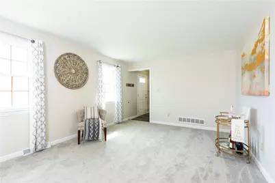 3049 Seminole Ct, Hampton, PA 15044 - Photo 9