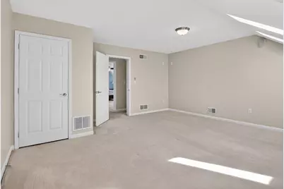 707 Wilshire Cir, Seven Fields Boro, PA 16046 - Photo 35