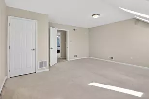 707 Wilshire Cir, Seven Fields Boro, PA 16046 - Photo 35