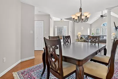 707 Wilshire Cir, Seven Fields Boro, PA 16046 - Photo 11