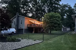 5110 Redwood Dr, White Township, PA 15701 - Photo 5