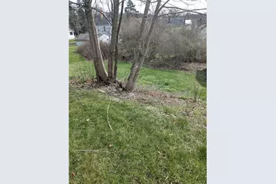 506 E Moody Ave, New Castle, PA 16105 - Photo 5