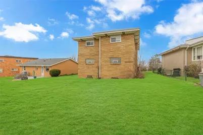 2919 Pioneer Avenue, Pittsburgh, PA 15226 - Photo 3