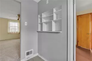 2919 Pioneer Ave, Pittsburgh, PA 15226 - Photo 7