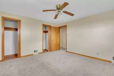 2919 Pioneer Avenue, Pittsburgh, PA 15226 - Photo 11