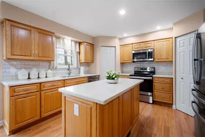 409 Snowberry Lane, Cranberry Township, PA 16066 - Photo 7