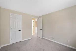 402 Forest Ridge Dr, Pittsburgh, PA 15221 - Photo 23