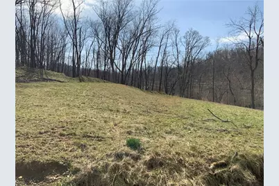 2610 E Finley Dr, Claysville, PA 15323 - Photo 1