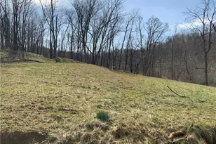 2610 E Finley Dr, Claysville, PA 15323 - Photo 1