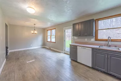 206 Hague Ln, South Union Township, PA 15401 - Photo 5