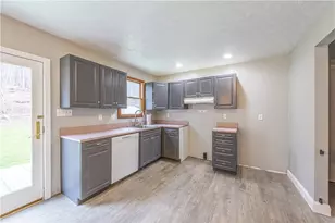 206 Hague Ln, South Union Township, PA 15401 - Photo 7