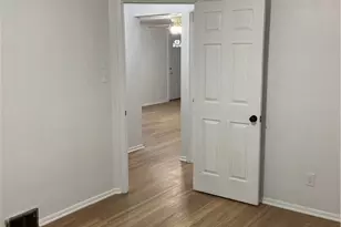 214 Erwin Pl, McKees Rocks, PA 15136 - Photo 9