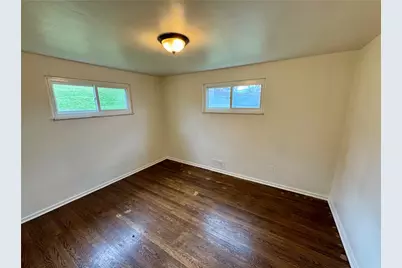 418 Baker Ave, Clairton, PA 15025 - Photo 11