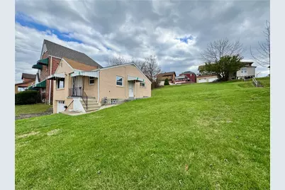 418 Baker Ave, Clairton, PA 15025 - Photo 3