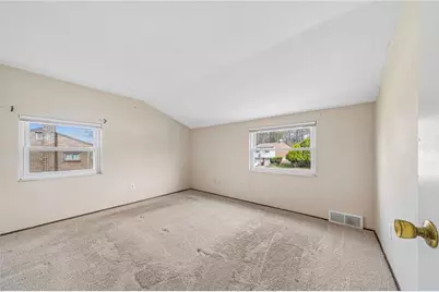 834 Blue Ridge Rd, Pittsburgh, PA 15239 - Photo 21