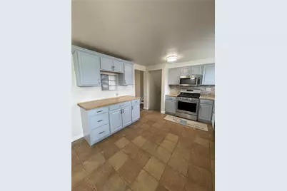 1419 Cardinal Dr, Scott Township, PA 15243 - Photo 17